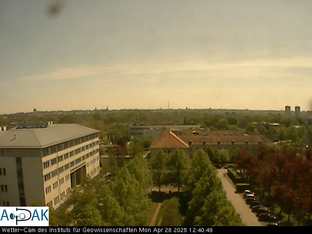 https://wdaten.geo.uni-halle.de/bitmaps/image25-04-28_12-40-49-24.jpg  25-04-28 12:40:49 