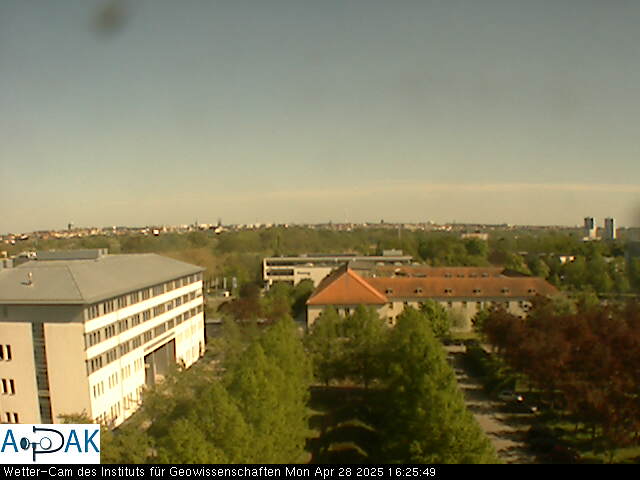 https://wdaten.geo.uni-halle.de/bitmaps/image25-04-28_16-25-49-29.jpg  25-04-28 16:25:49 