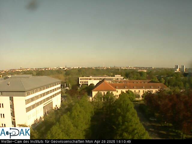 https://wdaten.geo.uni-halle.de/bitmaps/image25-04-28_18-10-49-32.jpg  25-04-28 18:10:49 