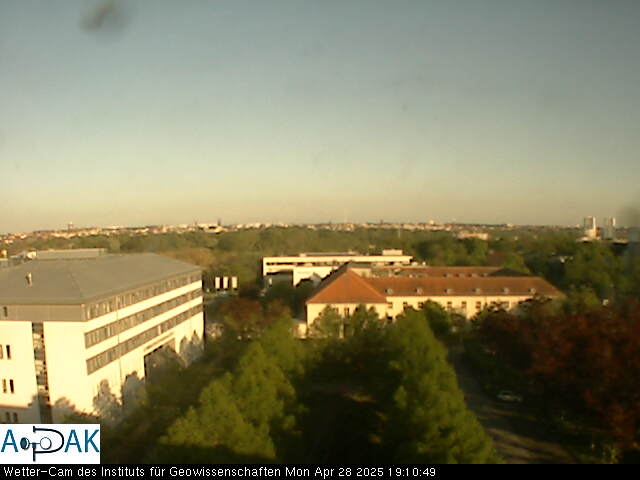 https://wdaten.geo.uni-halle.de/bitmaps/image25-04-28_19-10-49-34.jpg  25-04-28 19:10:49 
