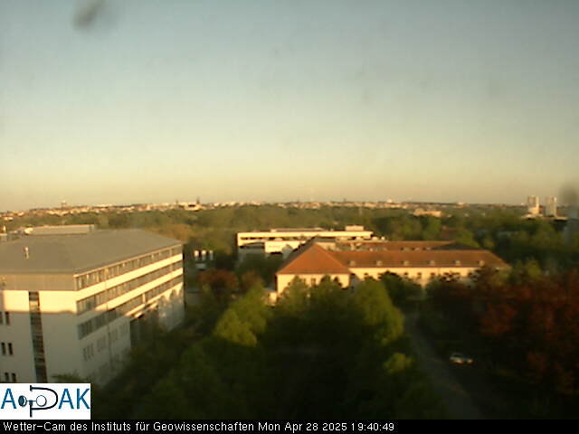 https://wdaten.geo.uni-halle.de/bitmaps/image25-04-28_19-40-49-34.jpg  25-04-28 19:40:49 