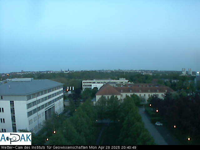 https://wdaten.geo.uni-halle.de/bitmaps/image25-04-28_20-40-49-36.jpg  25-04-28 20:40:49 