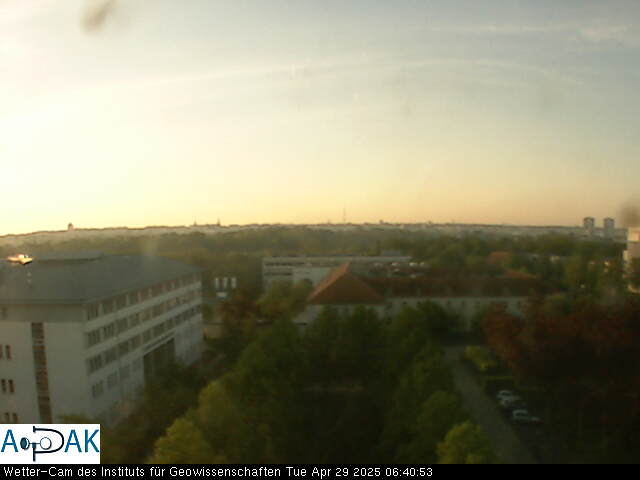 https://wdaten.geo.uni-halle.de/bitmaps/image25-04-29_06-40-53-24.jpg  25-04-29 06:40:53 