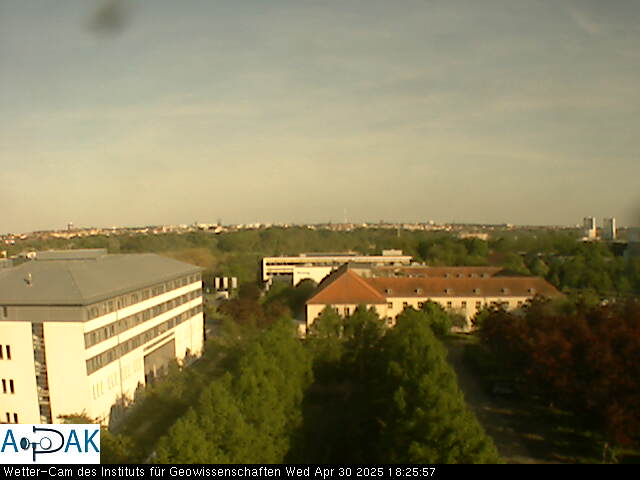 https://wdaten.geo.uni-halle.de/bitmaps/image25-04-30_18-25-57-90.jpg  25-04-30 18:25:57 