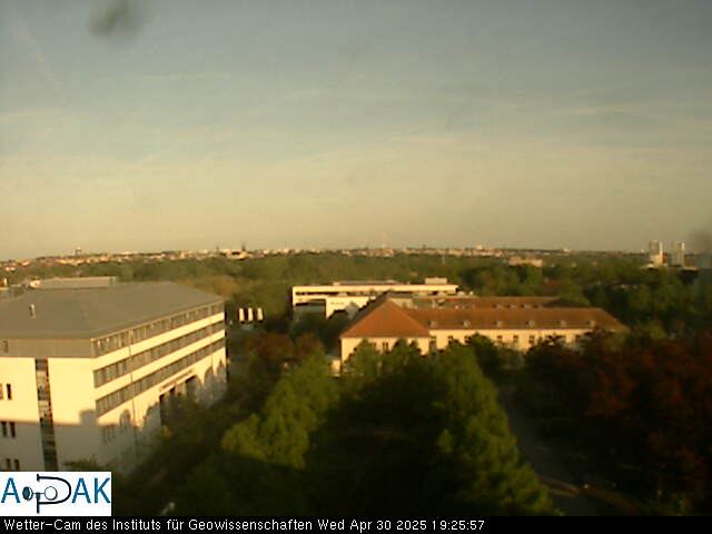 https://wdaten.geo.uni-halle.de/bitmaps/image25-04-30_19-25-57-93.jpg  25-04-30 19:25:57 