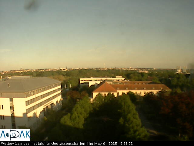 https://wdaten.geo.uni-halle.de/bitmaps/image25-05-01_19-26-02-22.jpg  25-05-01 19:26:02 
