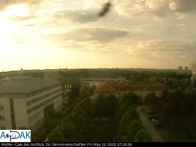 https://wdaten.geo.uni-halle.de/bitmaps/image25-05-02_07-26-06-55.jpg  25-05-02 07:26:06 