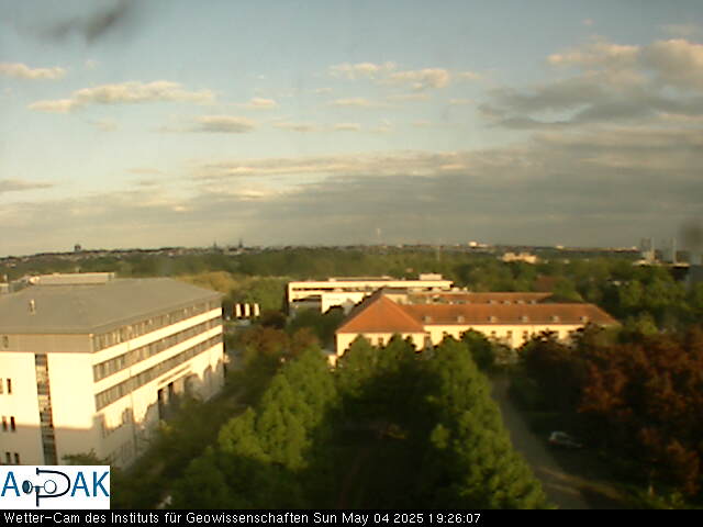 https://wdaten.geo.uni-halle.de/bitmaps/image25-05-04_19-26-07-60.jpg  25-05-04 19:26:07 