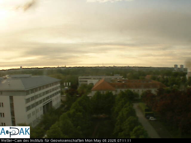 https://wdaten.geo.uni-halle.de/bitmaps/image25-05-05_07-11-11-60.jpg  25-05-05 07:11:11 