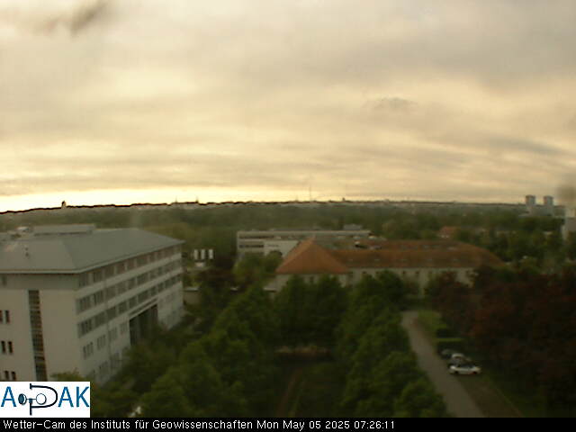 https://wdaten.geo.uni-halle.de/bitmaps/image25-05-05_07-26-11-60.jpg  25-05-05 07:26:11 