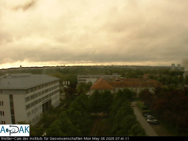 https://wdaten.geo.uni-halle.de/bitmaps/image25-05-05_07-41-11-61.jpg  25-05-05 07:41:11 
