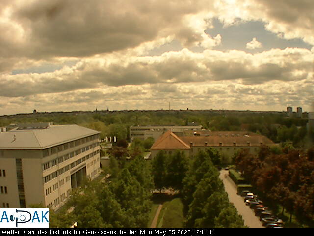 https://wdaten.geo.uni-halle.de/bitmaps/image25-05-05_12-11-11-70.jpg  25-05-05 12:11:11 