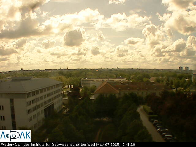 https://wdaten.geo.uni-halle.de/bitmaps/image25-05-07_10-41-20-77.jpg  25-05-07 10:41:20 