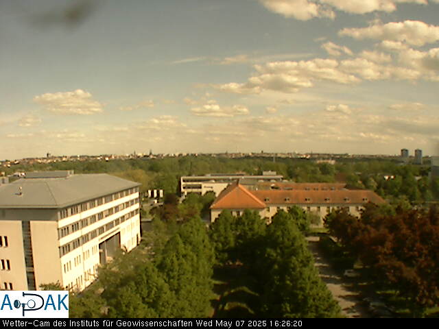 https://wdaten.geo.uni-halle.de/bitmaps/image25-05-07_16-26-20-88.jpg  25-05-07 16:26:20 