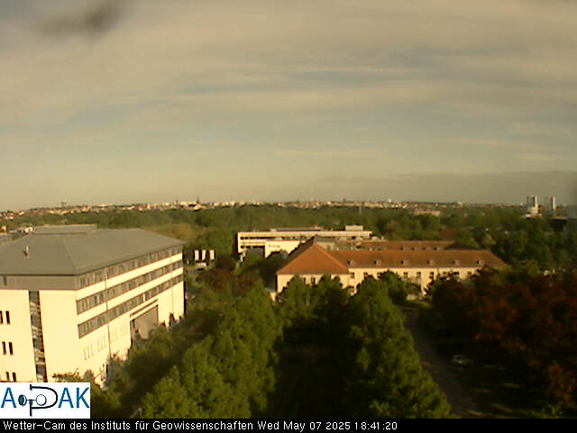 https://wdaten.geo.uni-halle.de/bitmaps/image25-05-07_18-41-20-94.jpg  25-05-07 18:41:20 