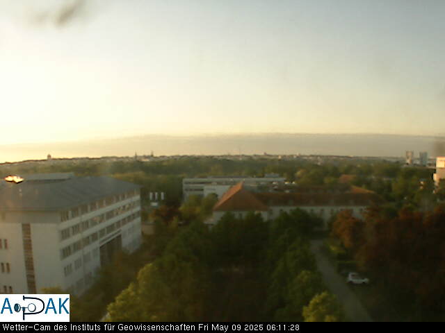 https://wdaten.geo.uni-halle.de/bitmaps/image25-05-09_06-11-28-81.jpg  25-05-09 06:11:28 