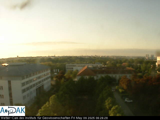 https://wdaten.geo.uni-halle.de/bitmaps/image25-05-09_06-26-28-82.jpg  25-05-09 06:26:28 