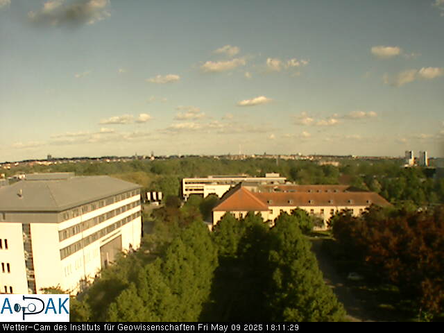 https://wdaten.geo.uni-halle.de/bitmaps/image25-05-09_18-11-29-08.jpg  25-05-09 18:11:29 