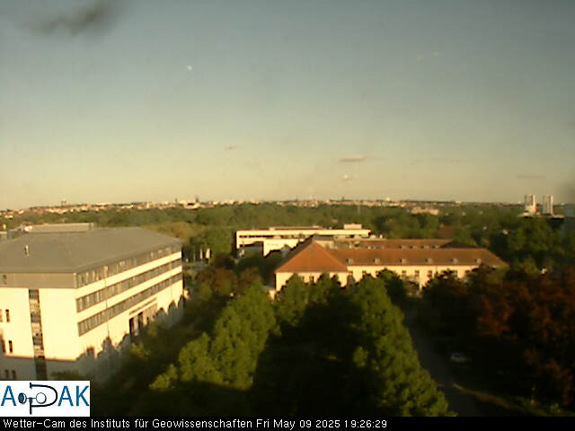 https://wdaten.geo.uni-halle.de/bitmaps/image25-05-09_19-26-29-12.jpg  25-05-09 19:26:29 