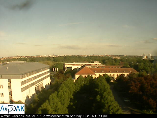 https://wdaten.geo.uni-halle.de/bitmaps/image25-05-10_19-11-33-32.jpg  25-05-10 19:11:33 