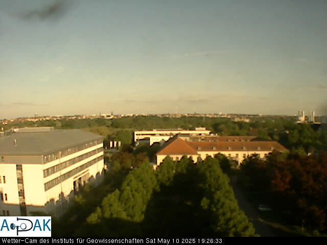 https://wdaten.geo.uni-halle.de/bitmaps/image25-05-10_19-26-33-33.jpg  25-05-10 19:26:33 