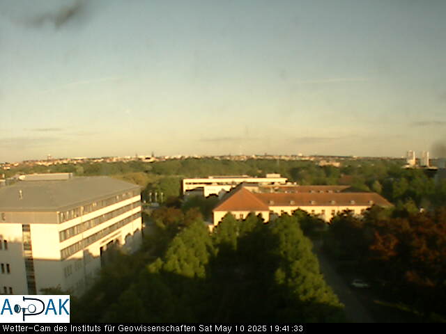 https://wdaten.geo.uni-halle.de/bitmaps/image25-05-10_19-41-33-34.jpg  25-05-10 19:41:33 