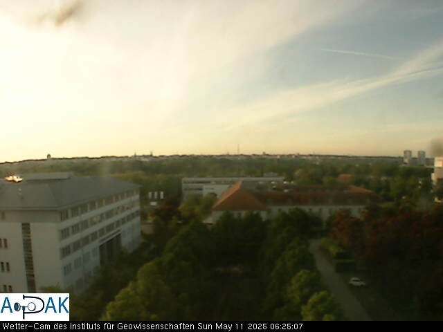 https://wdaten.geo.uni-halle.de/bitmaps/image25-05-11_06-25-07-10.jpg  25-05-11 06:25:07 