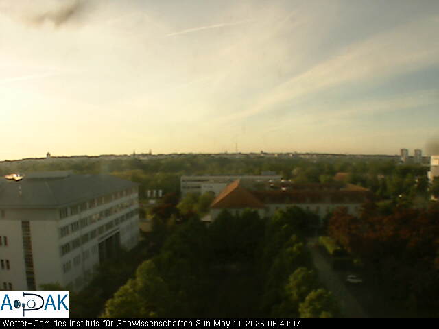 https://wdaten.geo.uni-halle.de/bitmaps/image25-05-11_06-40-07-10.jpg  25-05-11 06:40:07 