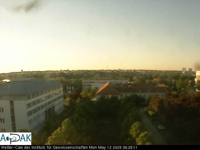https://wdaten.geo.uni-halle.de/bitmaps/image25-05-12_06-25-11-10.jpg  25-05-12 06:25:11 