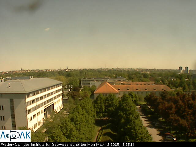 https://wdaten.geo.uni-halle.de/bitmaps/image25-05-12_15-25-11-30.jpg  25-05-12 15:25:11 