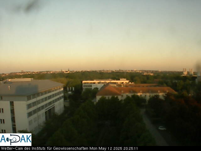 https://wdaten.geo.uni-halle.de/bitmaps/image25-05-12_20-25-11-37.jpg  25-05-12 20:25:11 