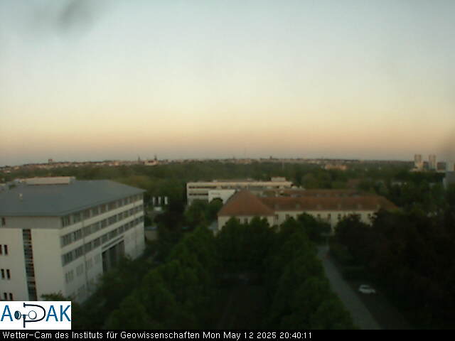 https://wdaten.geo.uni-halle.de/bitmaps/image25-05-12_20-40-11-38.jpg  25-05-12 20:40:11 