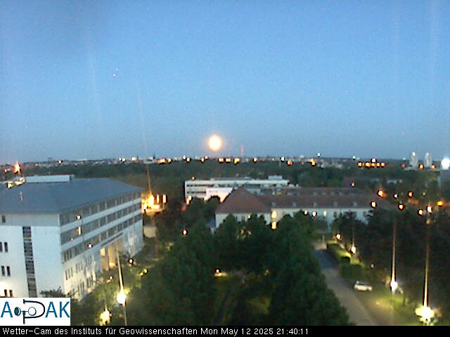 https://wdaten.geo.uni-halle.de/bitmaps/image25-05-12_21-40-11-42.jpg  25-05-12 21:40:11 