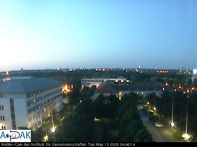 https://wdaten.geo.uni-halle.de/bitmaps/image25-05-13_04-40-14-70.jpg  25-05-13 04:40:14 