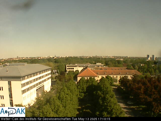 https://wdaten.geo.uni-halle.de/bitmaps/image25-05-13_17-10-15-24.jpg  25-05-13 17:10:15 