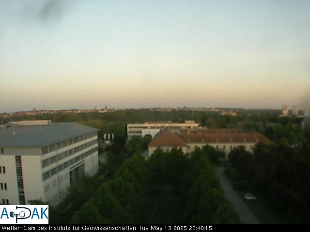 https://wdaten.geo.uni-halle.de/bitmaps/image25-05-13_20-40-15-30.jpg  25-05-13 20:40:15 