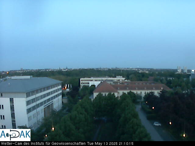 https://wdaten.geo.uni-halle.de/bitmaps/image25-05-13_21-10-15-30.jpg  25-05-13 21:10:15 