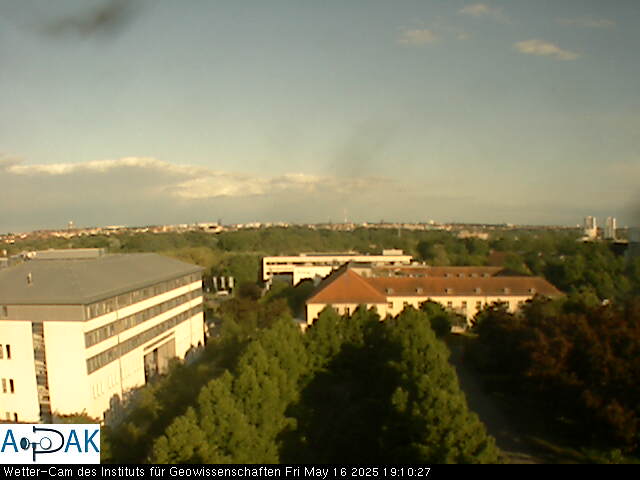 https://wdaten.geo.uni-halle.de/bitmaps/image25-05-16_19-10-27-03.jpg  25-05-16 19:10:27 