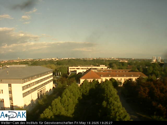 https://wdaten.geo.uni-halle.de/bitmaps/image25-05-16_19-25-27-03.jpg  25-05-16 19:25:27 