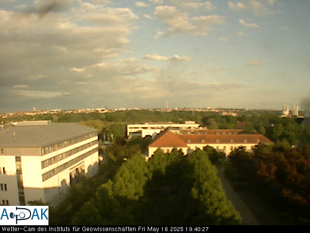 https://wdaten.geo.uni-halle.de/bitmaps/image25-05-16_19-40-27-04.jpg  25-05-16 19:40:27 