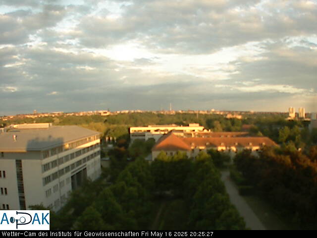 https://wdaten.geo.uni-halle.de/bitmaps/image25-05-16_20-25-27-06.jpg  25-05-16 20:25:27 