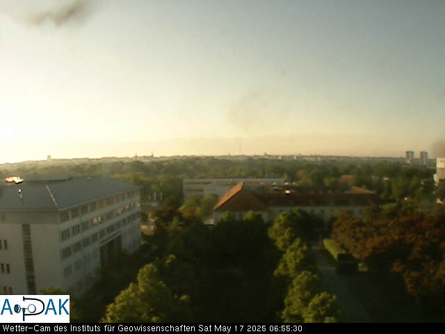https://wdaten.geo.uni-halle.de/bitmaps/image25-05-17_06-55-30-66.jpg  25-05-17 06:55:30 