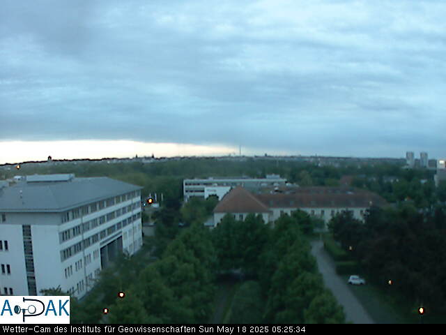 https://wdaten.geo.uni-halle.de/bitmaps/image25-05-18_05-25-34-45.jpg  25-05-18 05:25:34 