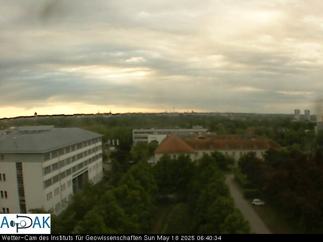https://wdaten.geo.uni-halle.de/bitmaps/image25-05-18_06-40-34-48.jpg  25-05-18 06:40:34 