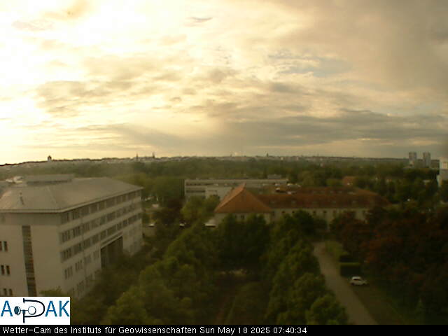 https://wdaten.geo.uni-halle.de/bitmaps/image25-05-18_07-40-34-50.jpg  25-05-18 07:40:34 