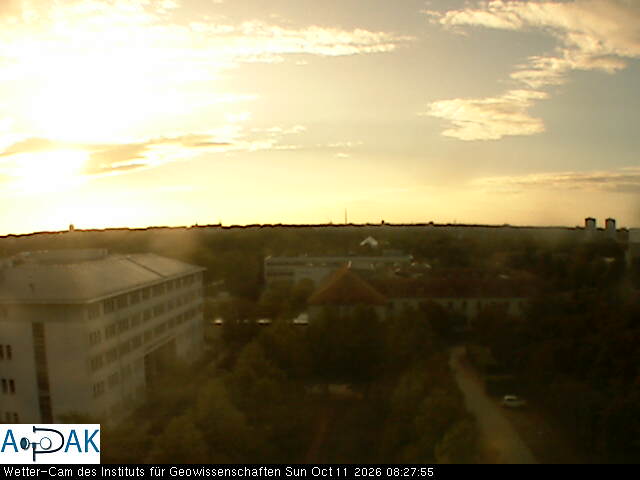 https://wdaten.geo.uni-halle.de/bitmaps/image26-10-11_08-27-55-79.jpg  26-10-11 08:27:55 